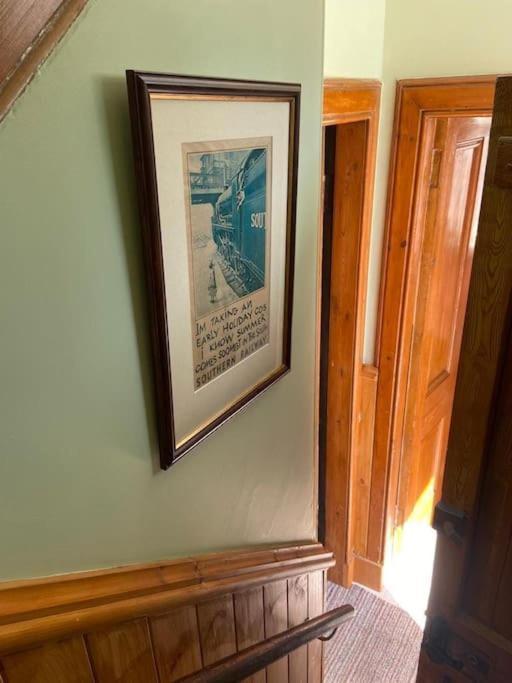 South Kessock Signalman'S Cottage In Clachnaharry מראה חיצוני תמונה
